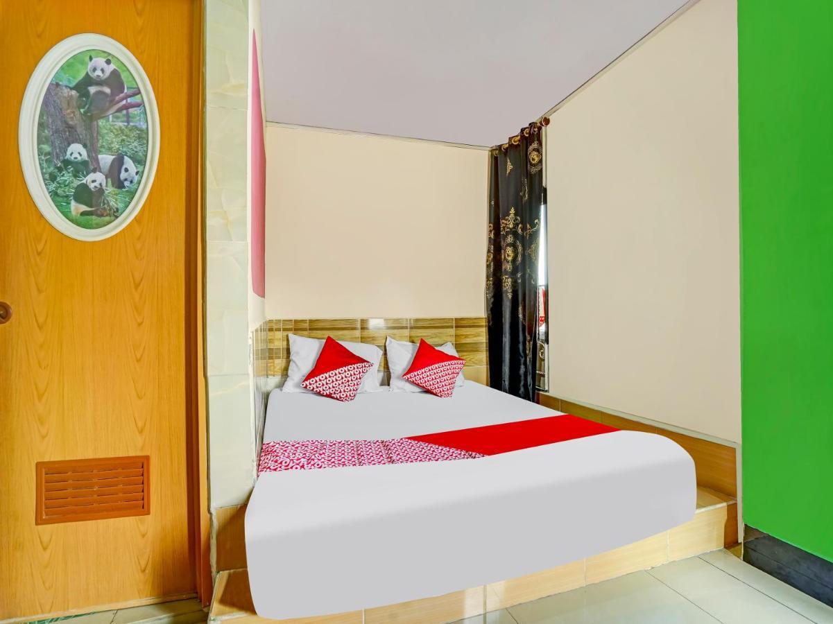 פאלמבאנג Oyo 90161 Hotel Lendosis Pipa Reja Angkatan 66 מראה חיצוני תמונה